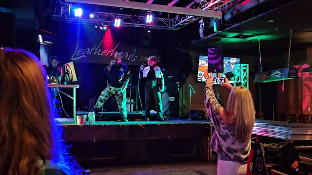 ANTHRAX/PUBLIC ENEMY - BRING THE NOISE (PERFORMED AT LEATHERHEADS)