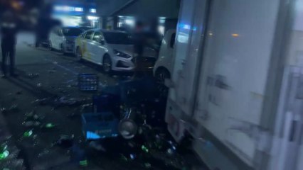 인천서 음주운전 SUV 화물차 추돌...술병 '와르르' / YTN