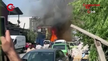 Denizli'de şarjda bırakılan telefon, ambalaj fabrikasını küle çevirdi