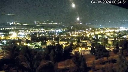 Lübnan, İsrail'in Kuzeyine Roket Yağdırdı