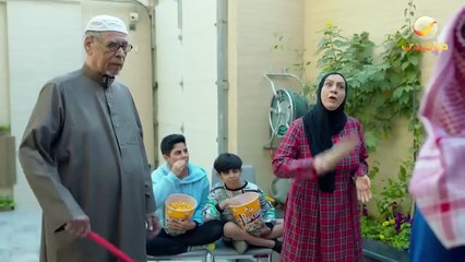 مقاطع شباب البومب 10 _ أبو عامر وأم عامر قرروا يعاقبوا عامر عشان اتجوز من وراهم (720P_HD)