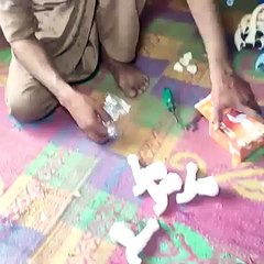 عملية صنبور الماء البلاستيكي للحمام المصنوع في المصنع باستخدام آلة التشكيل بالحقن