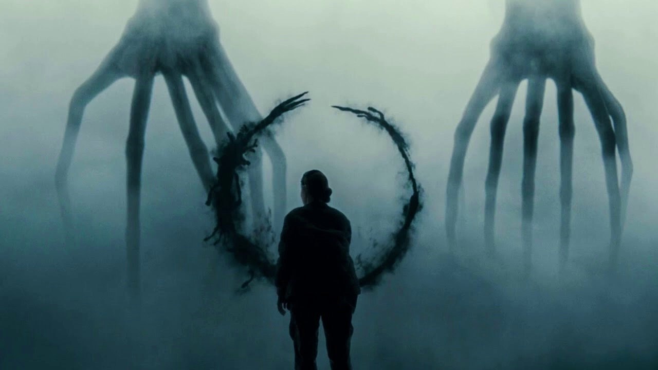 A Linguist is Trying to Avoid a Global War With Aliens After Giant Spaceships Landed on Earth | Movie Recaps