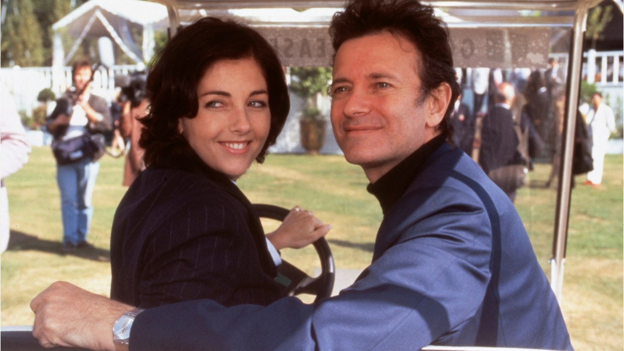 GALA VIDEO - Cristiana Reali et Francis Huster : leurs filles Élisa, 26 ans, et Toscane, 21 ans, suivent de brillants parcours !