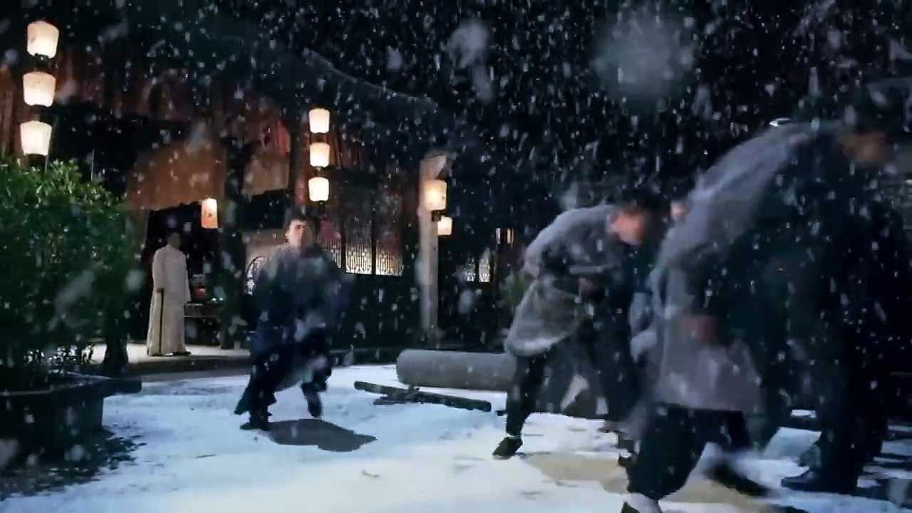 The traitor brought people to kill the master, but the master had already laid an ambush