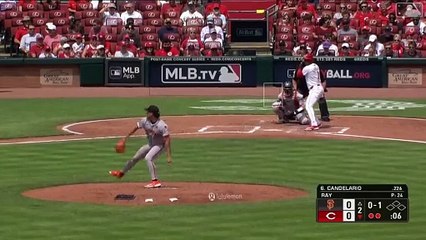 Dos dominicanos abren el marcador para Rojos de Cincinnati con cuadrangular