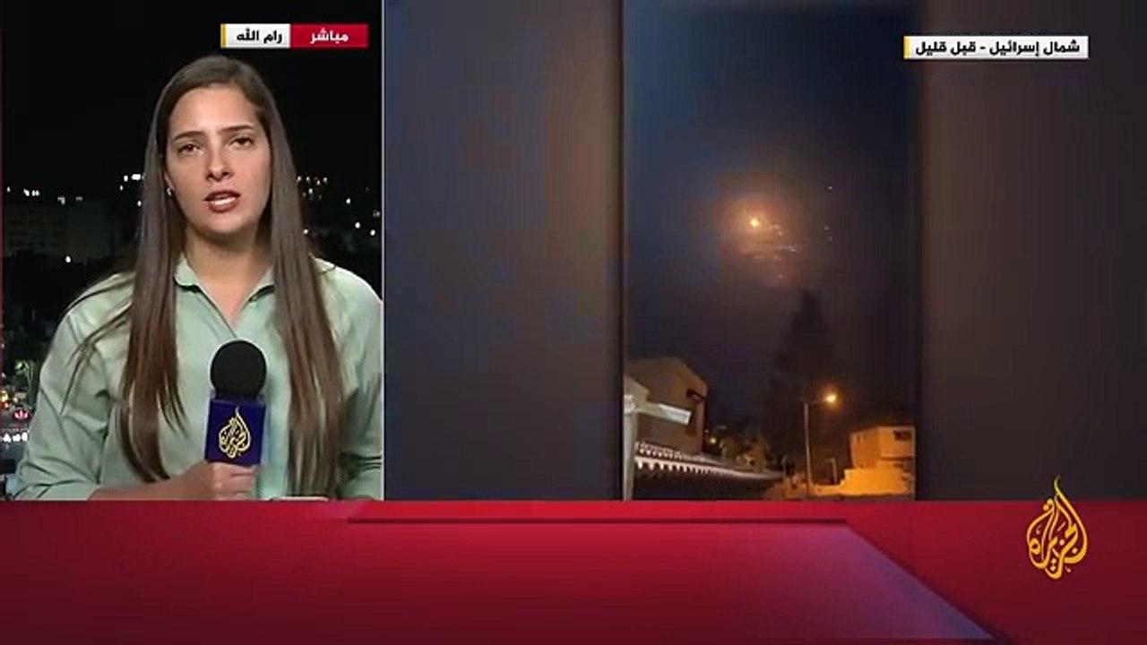 القناة 14 الإسرائيلية_ نحو 50 صاروخا أطلقت من جنوب لبنان باتجاه الجليل الأعلى