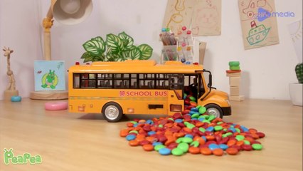 Pea Pea guards the Colorful M&M Candy School Bus | Cartoon for Kids - Pea Pea