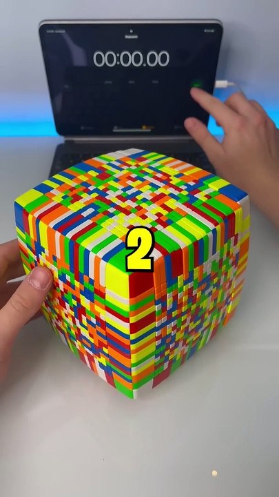 Solving World s LARGEST Cube 21x21