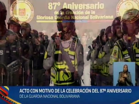 Jefe de Estado condecoró a integrantes de la FANB agredidos brutalmente por sectores de ultraderecha