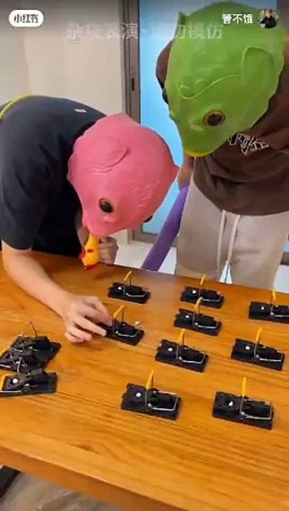Try not to laugh rat trap