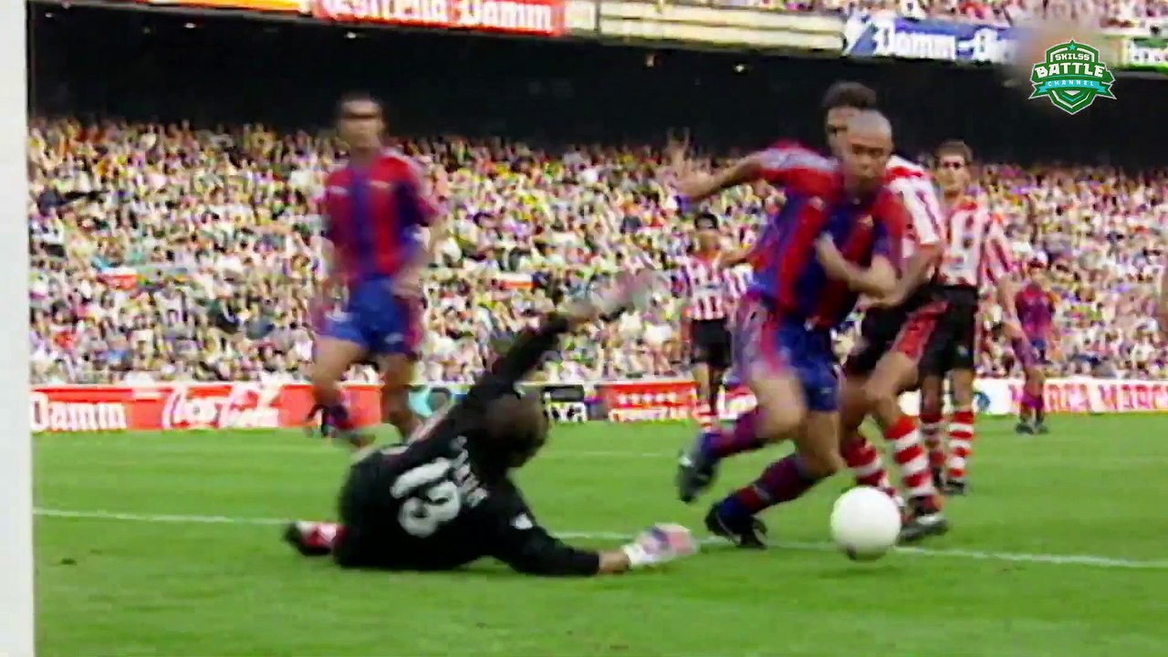 Zidane VS Ronaldo Nazário - SKILLS BATTLE - Dribbling, Goals, Passes