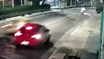 Vídeo inédito mostra momento em que motorista do Porsche atropelou motociclista