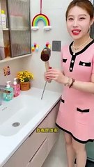 The amazing video of useful gadget to protect your cat