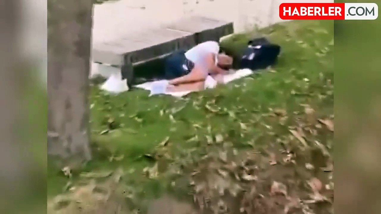 Olimpiyat şampiyonu, Olimpiyat Köyü'ndeki kötü koşulları protesto etmek için parkta uyudu