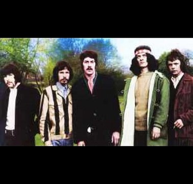 black cat bones matquee 68