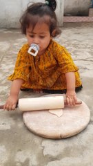 cute babe make roti