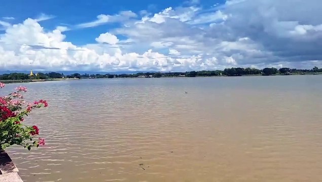 ปรากฏการณ์ น้ำ 2 สี กว๊านพะเยา 1 ปีครั้งเดียว