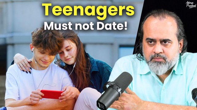 Grandpa says teenagers must not date || Acharya Prashant, at Mithibai College, Mumbai (2022)