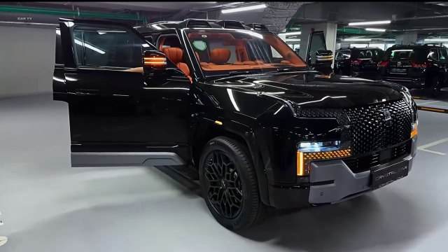 BYD Yangwang U8 (2024) - The Most Powerful SUV!