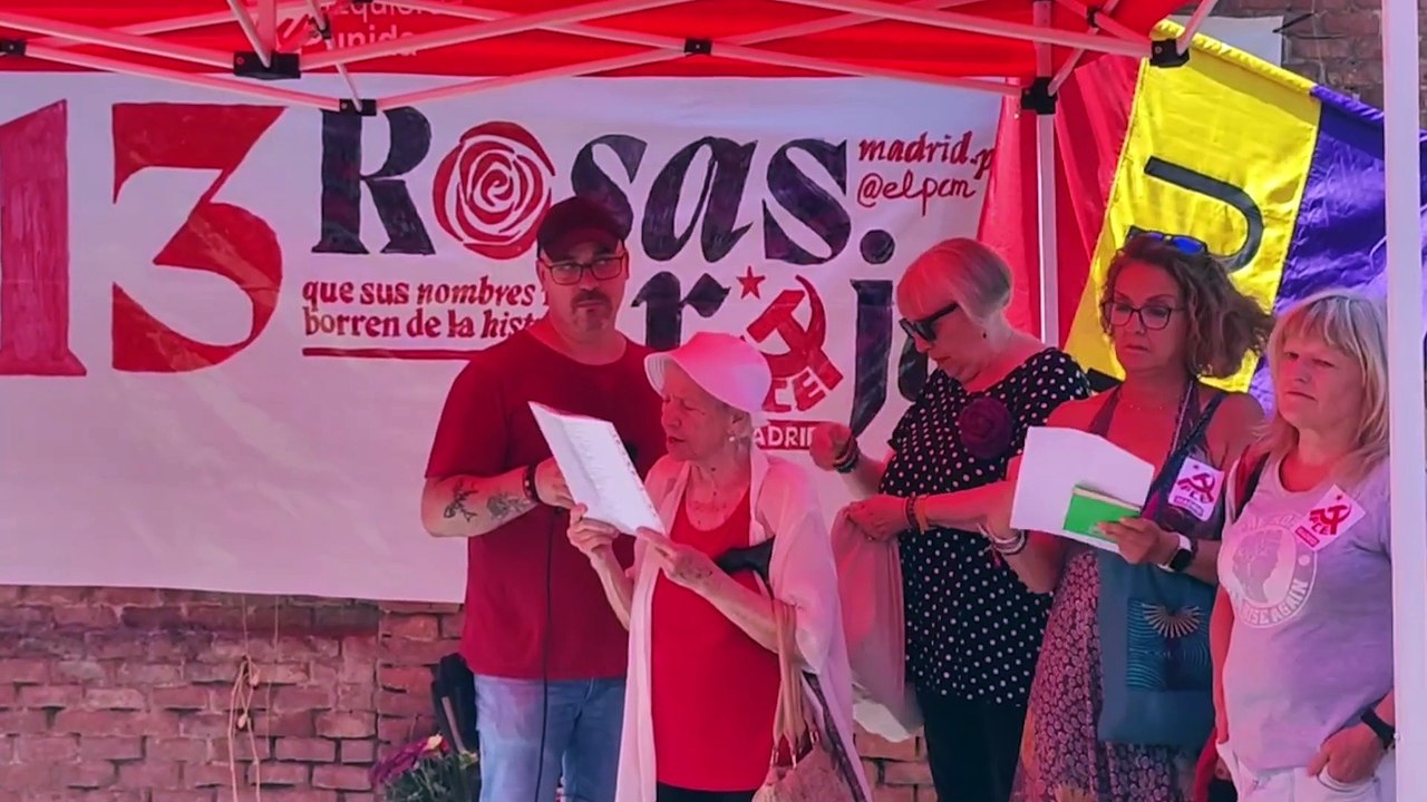 Homenaje a las Trece Rosas 85 años después de su fusilamiento