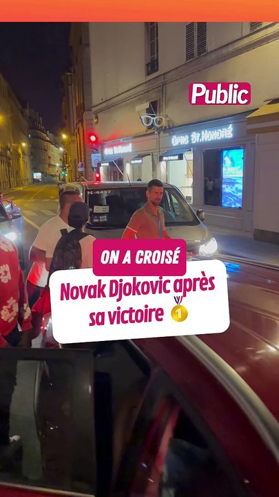  #NovakDjokovic remporte la médaille d'or olympique en battant Carlos Alcaraz aux Jeux Olympiques de Paris 2024 