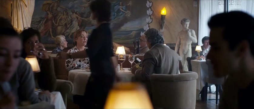 Bande-annonce de Momo avec Christian Clavier