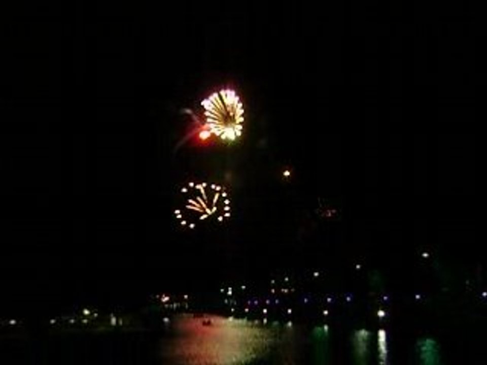 Montreal Canada day firework 2007#4