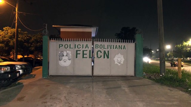Investigan hallazgo de camión con droga en la zona norte de Santa Cruz