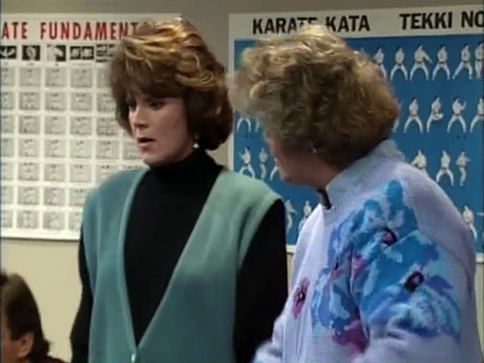 Hör mal, wer da hämmert S02E19-Aggressionen