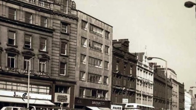 Sheffield retro: Looking back at famous Sheffield streets before they were pedestrianised