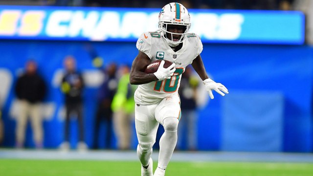 Tyreek Hill's $106.5M Deal Boosts Guaranteed Money with Dolphins