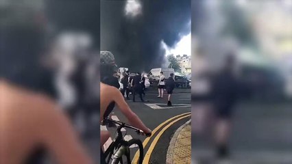 Repliegue de las turbas ante la reacción de la población y la respuesta policíal