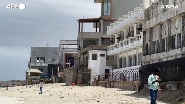 Somalia, attentato su una spiaggia a Mogadiscio: almeno 7 morti