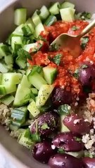 Bowl di Quinoa e Verdure Grigliate