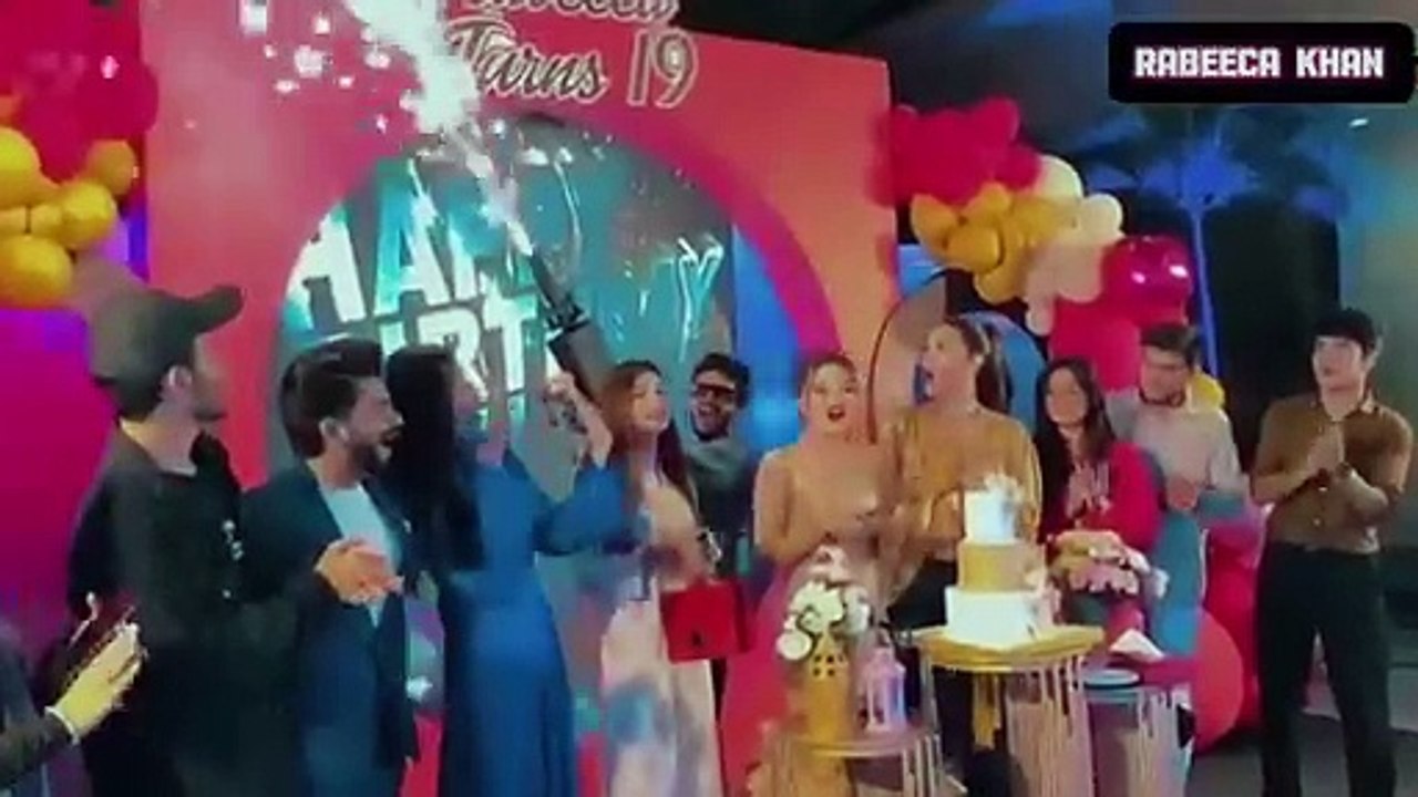 Hussain_Ke_Liye_Surprise_TayyarEvent_Day_Pe_Kia_Hone_Wala_Hai@RabeecaKhan_@RabeecaKshorts)