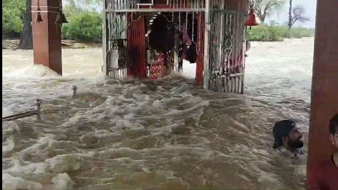 Watch Video:- जैसलमेर में 21 एमएम बारिश, अब तक...