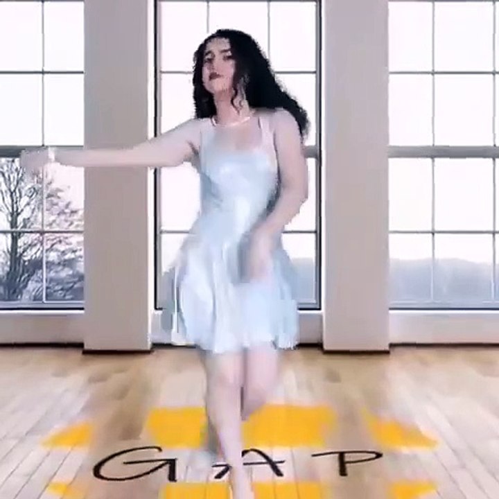 Enjoy the best viral girl dance