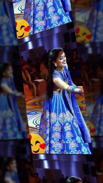 Mendhi dance