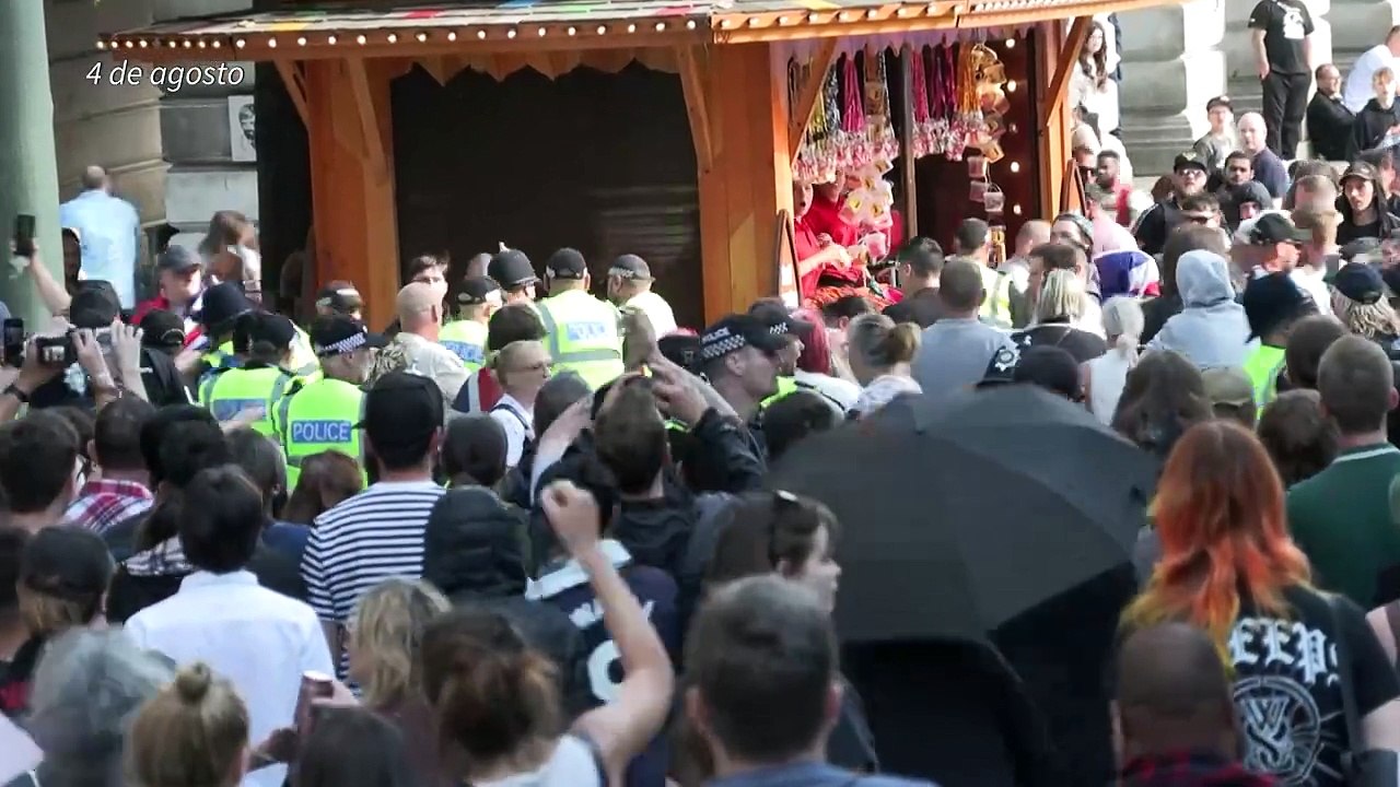 El primer ministro británico promete condenas "rápidas" tras disturbios