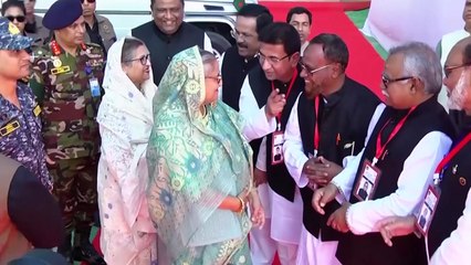 하시나 방글라데시 총리 사임...군 "과도정부 구성" / YTN