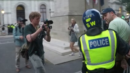 Cronología de 7 días de violencia en Reino Unido