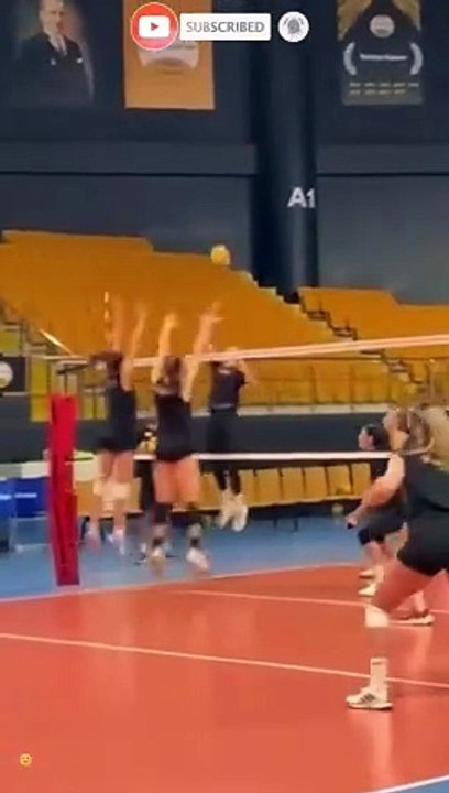 Zehra_Gunes_Turkish_volleyball_no.1_Super_talented_★_#zehragunes_#viral_#short_#volleyball(720p)