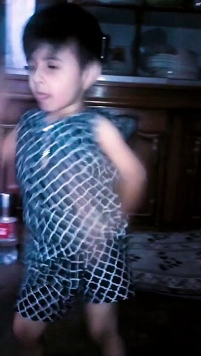Kid dance with song