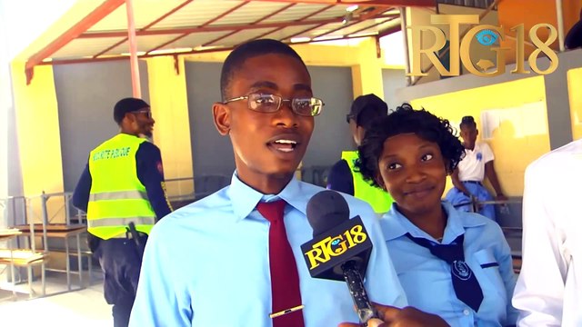 Premye jounen egzamen bakaloreya byen pase nan kèk sant nan zòn metwopolitèn nan.