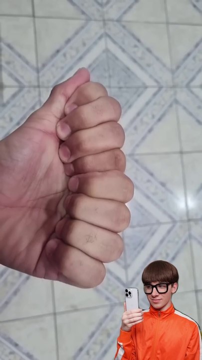 Extra fingers trick