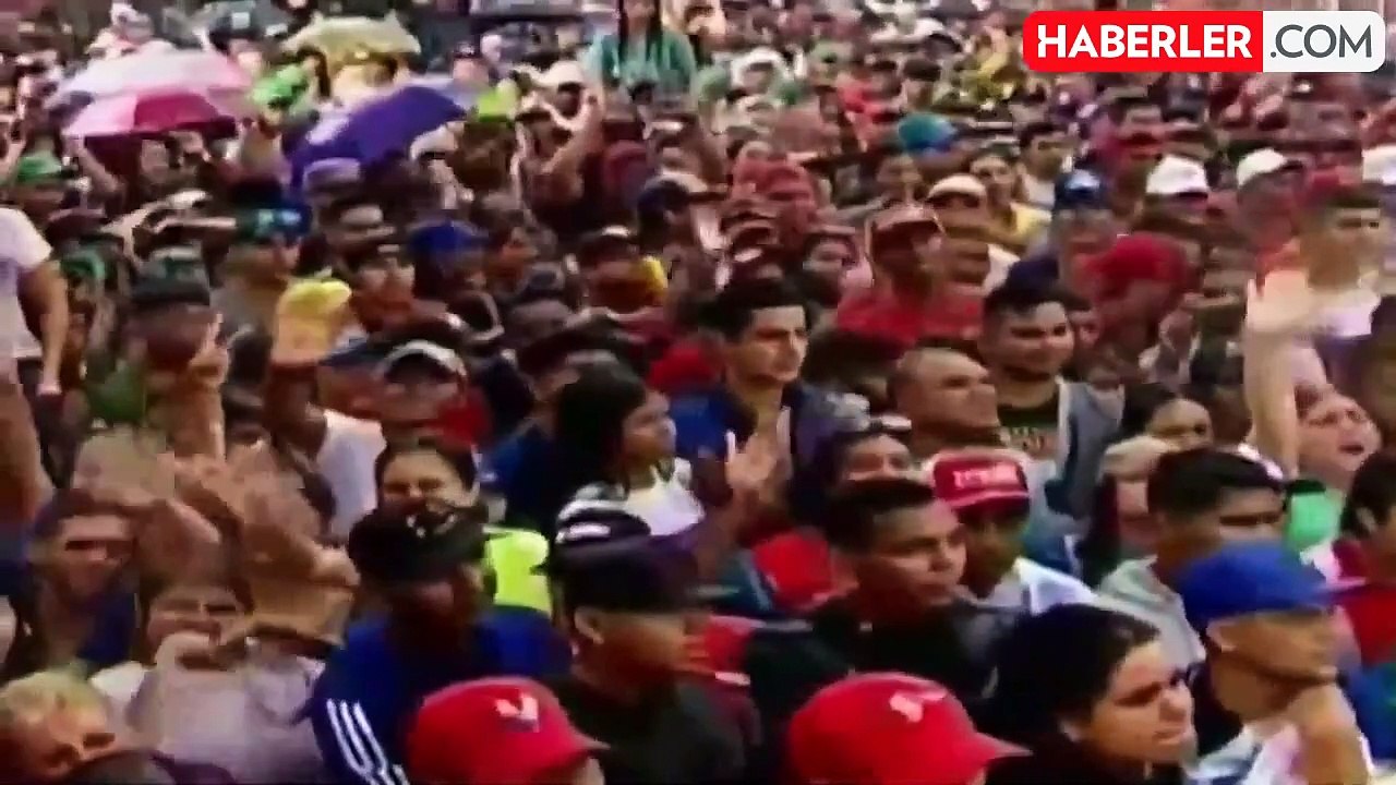 Venezuela Devlet Başkanı Maduro, destekçilerine WhatsApp'ı silme çağrısı yaptı