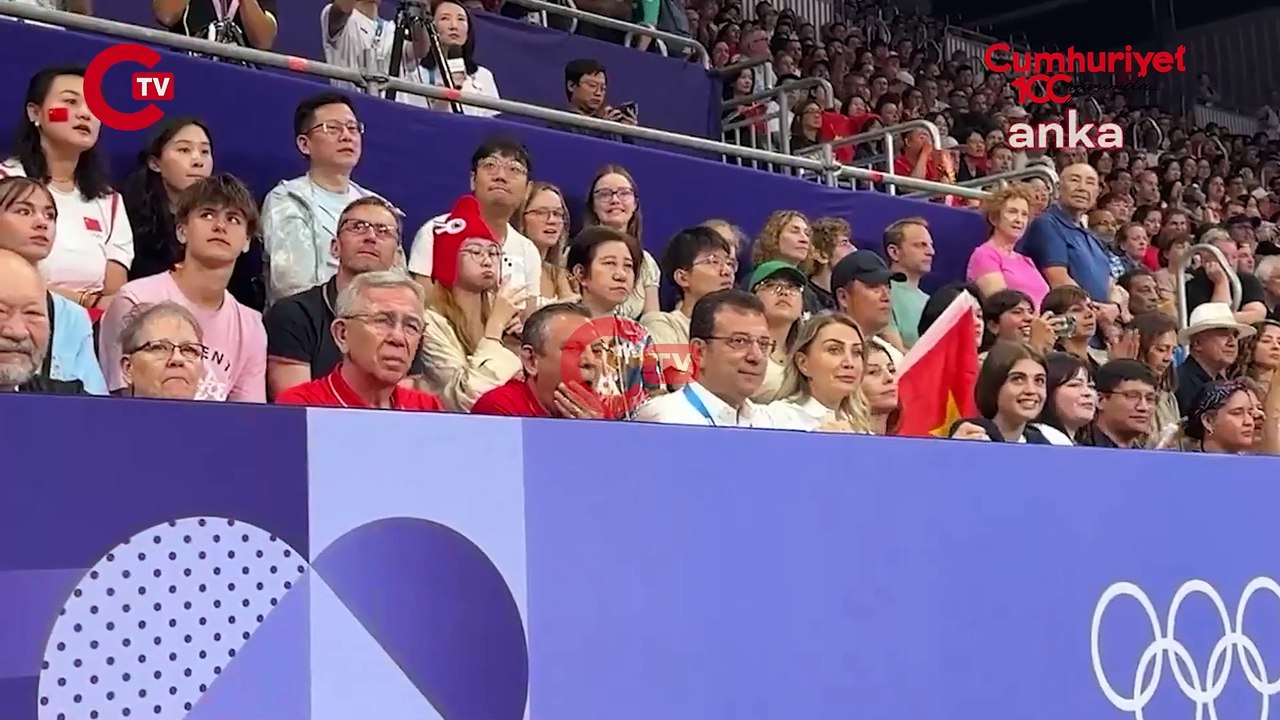 Özgür Özel, Ekrem İmamoğlu ve Mansur Yavaş Olimpiyatlar için Paris'e gitti