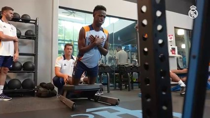 FIRST_training_session_in_Charlotte!___Real_Madrid_Summer_Tour