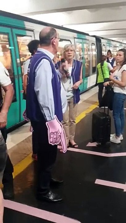 Jean Castex devient agent RATP pour les J0 2024...